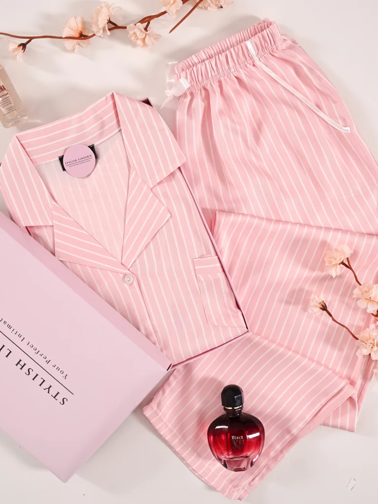 Pyjama Douceur Rayée en Satin de coton demi manche
