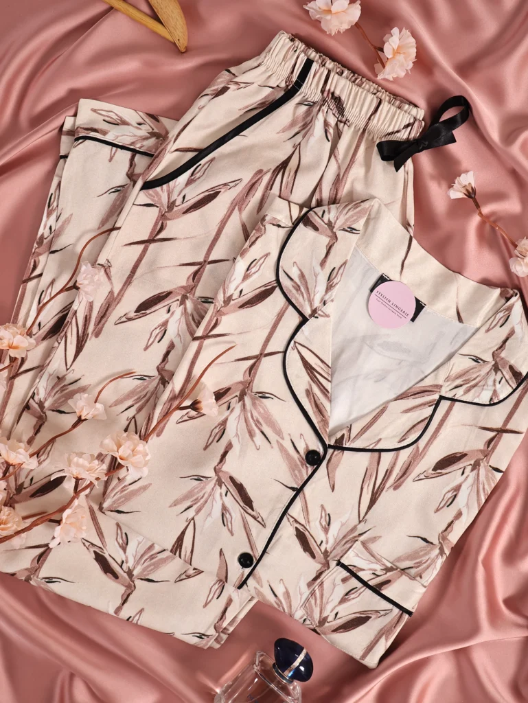 Pyjama Feuilles d’Olivier en Satin de coton demi manche