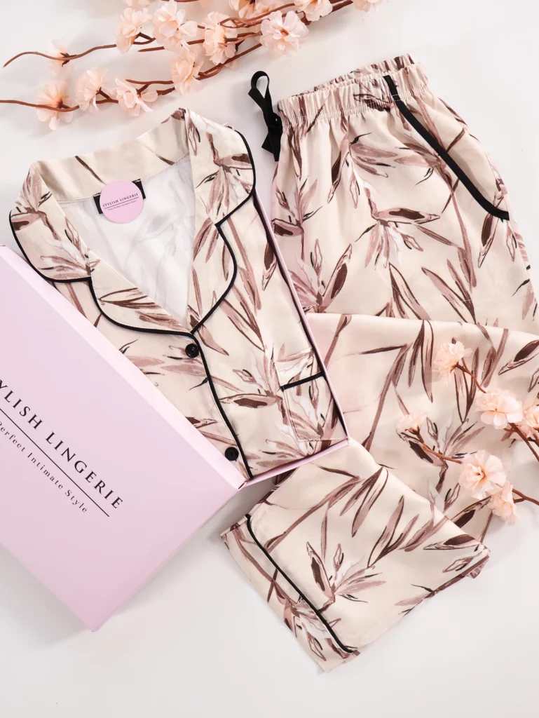 Pyjama Feuilles d’Olivier en Satin de coton demi manche
