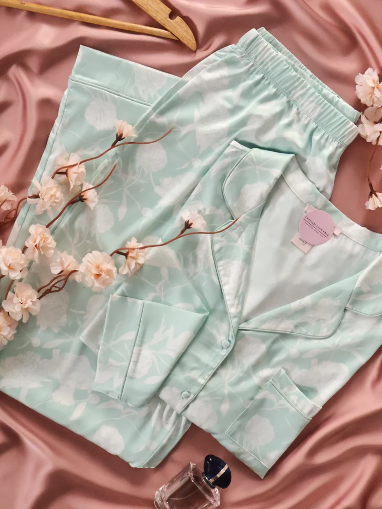 Pyjama Fleur de Menthe en satin de soie manche longue