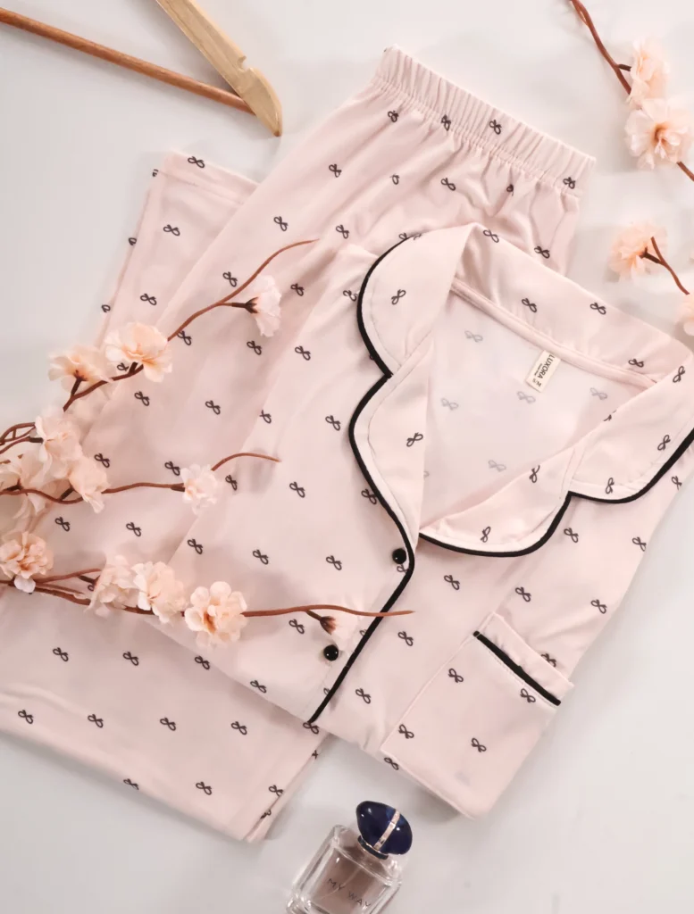 Pyjama Beige à Motif Nœuds