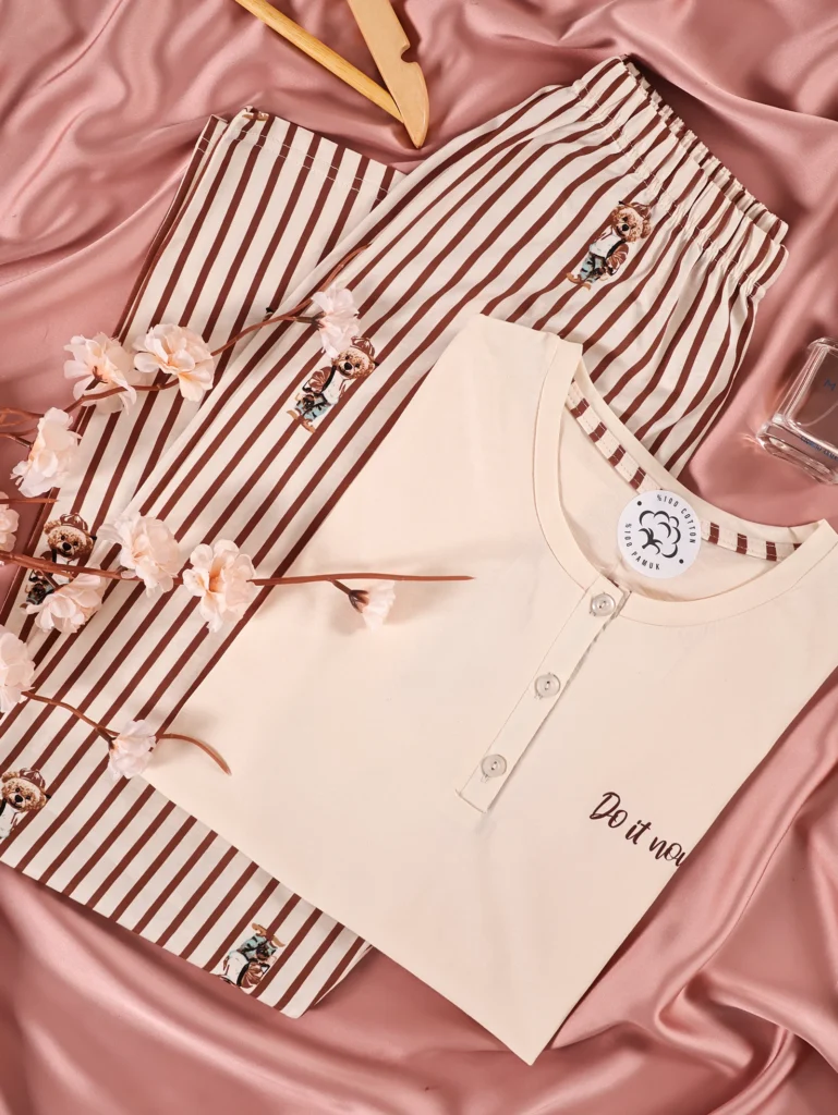 Pyjama Câlin Rayé 100% coton demi manche